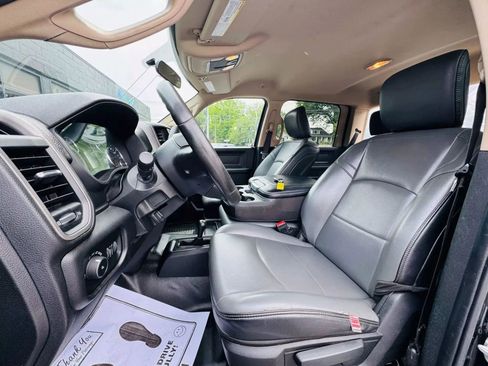 Used 2020 RAM 2500 Tradesman w/ Chrome Appearance Group image 14