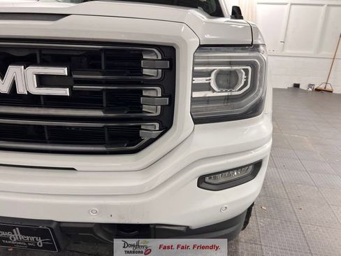 Used 2017 GMC Sierra 1500 SLT AWD/4WD image 12