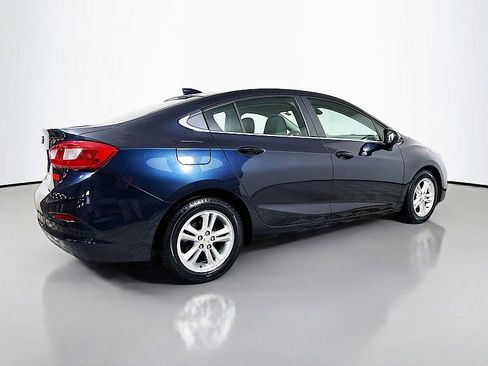 Used 2016 Chevrolet Cruze LT image 7