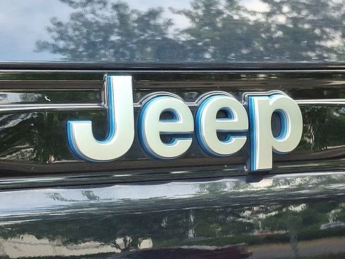 Used 2024 Jeep Grand Cherokee Limited 4xe AWD/4WD image 33