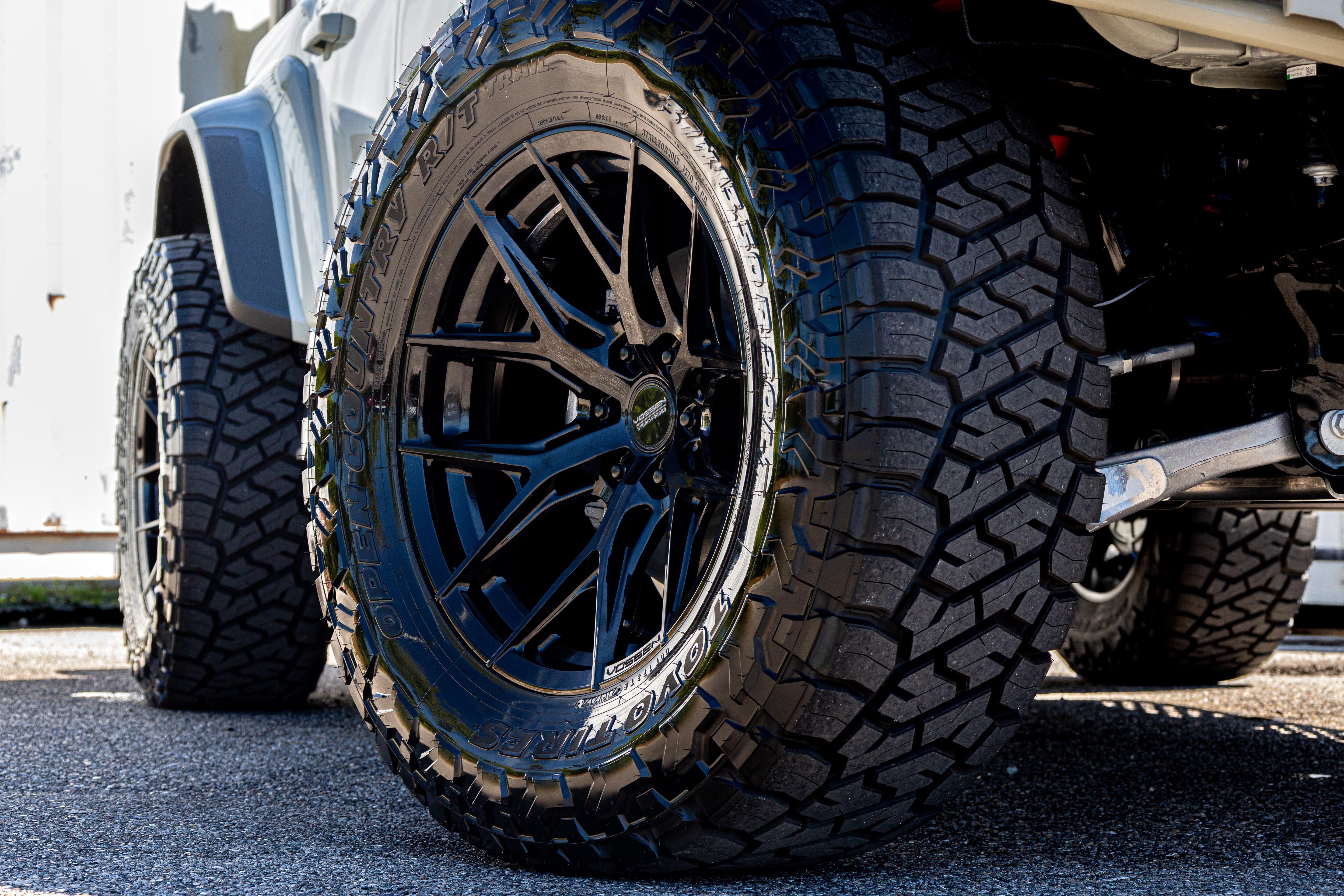 New 2026 Ford Bronco Raptor AWD/4WD image 15