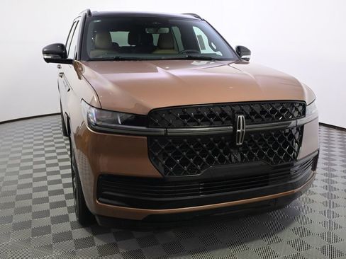 New 2026 Lincoln Navigator Black Label AWD/4WD image 9