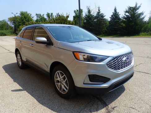 Used 2024 Ford Edge SEL AWD/4WD image 11
