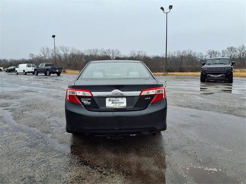Used 2012 Toyota Camry XLE image 17