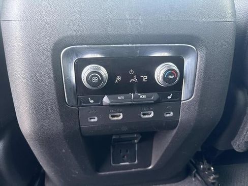 Used 2021 GMC Yukon Denali w/ Denali Premium Package AWD/4WD image 20