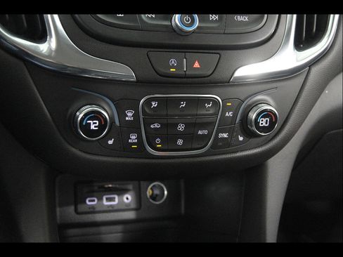 Certified 2024 Chevrolet Equinox LT FWD image 14