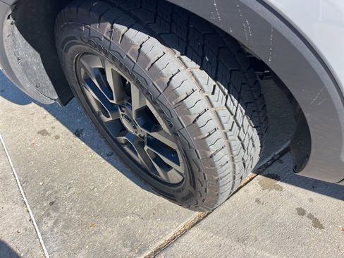 Used 2025 Kia Telluride EX X-Pro image 36