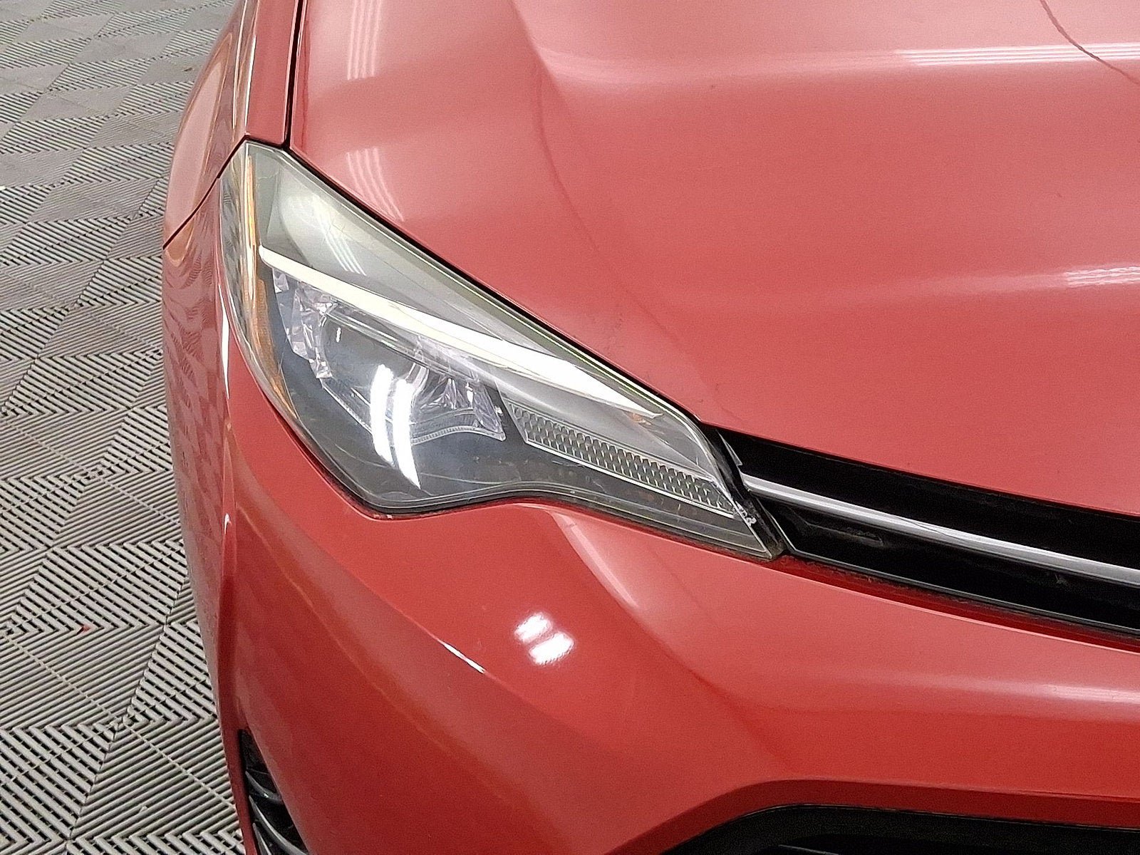 Used 2017 Toyota Corolla LE FWD image 19