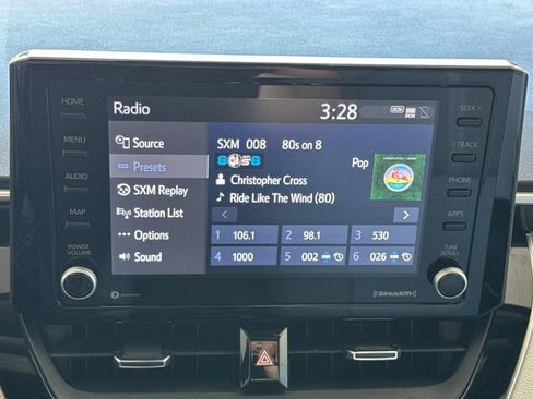 Used 2022 Toyota Corolla SE w/ SE Premium Package FWD image 17