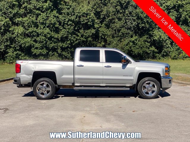 Used 2018 Chevrolet Silverado 2500 LTZ w/ Vortec Plus Package AWD/4WD image 8