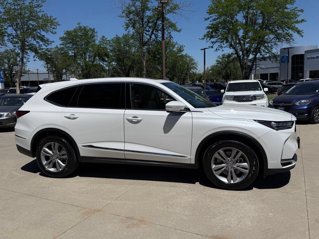 Used 2026 Acura MDX SH-AWD image 5