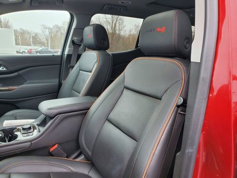 Used 2023 GMC Acadia AT4 w/ Technology Package image 15