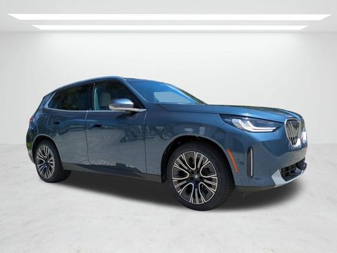 New 2026 BMW X3 xDrive30i w/ Convenience Package AWD/4WD image 2