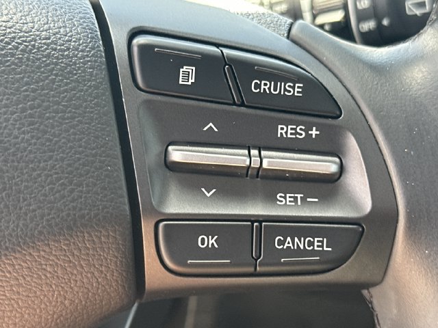 Certified 2021 Hyundai Kona Limited w/ Cargo Package FWD image 24