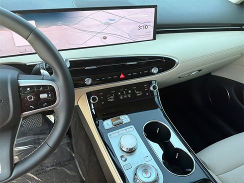 Used 2026 Genesis GV70 2.5T image 28