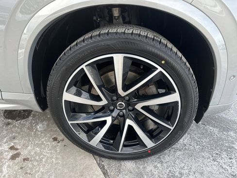 Certified 2023 Volvo XC90 B5 Plus w/ Protection Package Premier image 15