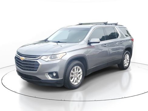 Used 2020 Chevrolet Traverse LT w/ LPO, Floor Liner Package AWD/4WD image 2
