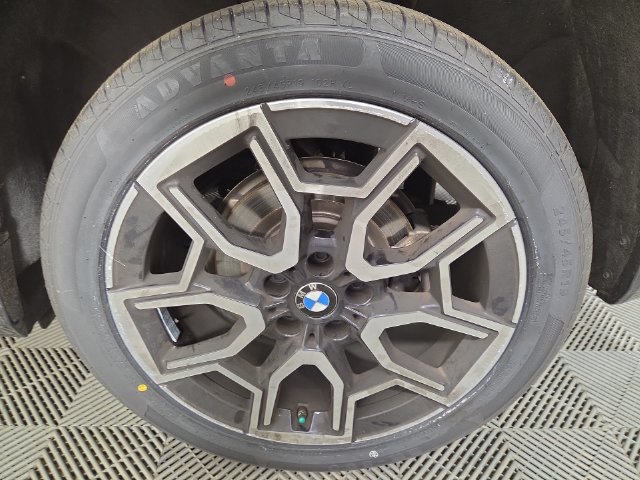 Used 2025 BMW X1 xDrive28i w/ Premium Package AWD/4WD image 11