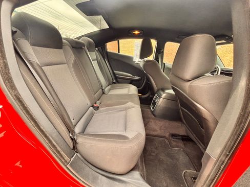 Used 2018 Dodge Charger R/T image 25
