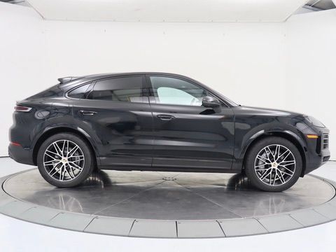 Used 2024 Porsche Cayenne Coupe w/ Premium Package Plus AWD/4WD image 6