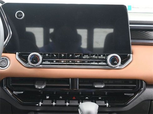 New 2026 GMC Canyon AT4 w/ AT4 Premium Package image 26