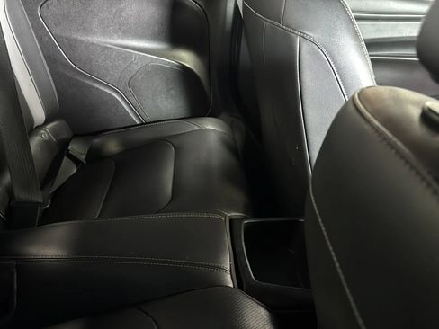 Used 2019 Chevrolet Camaro SS RWD image 12