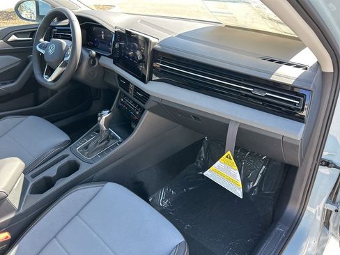 New 2026 Volkswagen Jetta SE image 44