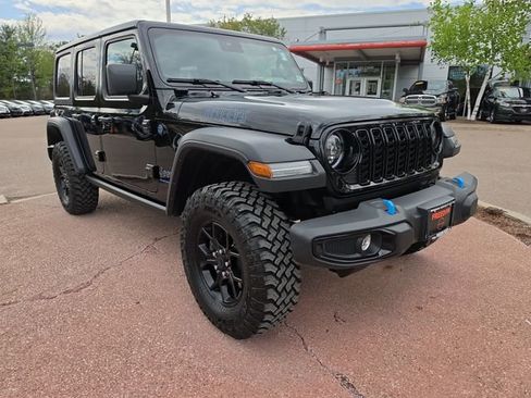 Used 2024 Jeep Wrangler Unlimited AWD/4WD image 7