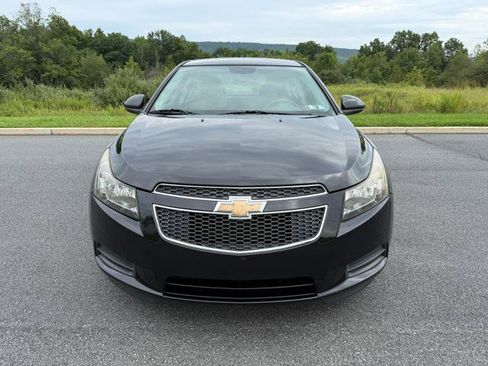 Used 2014 Chevrolet Cruze LT FWD image 2