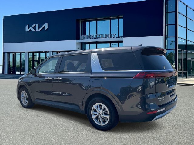 Certified 2024 Kia Carnival LX FWD image 4