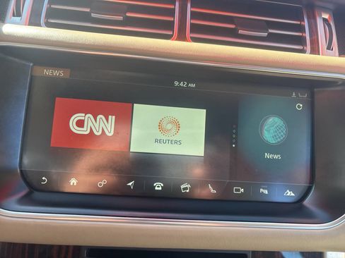 Used 2017 Land Rover Range Rover HSE image 80