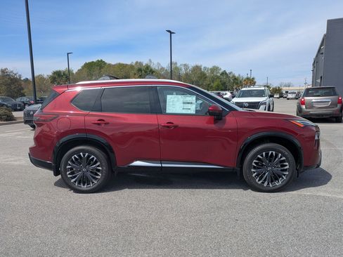 New 2026 Nissan Rogue Platinum w/ Platinum Premium Package AWD/4WD image 2