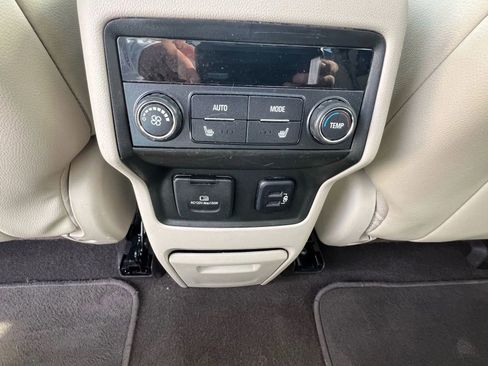 Used 2017 GMC Acadia Denali w/ Technology Package AWD/4WD image 14