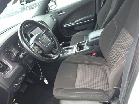 Used 2023 Dodge Charger SXT image 5