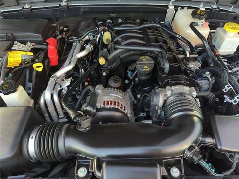 Used 2022 Jeep Gladiator Sport AWD/4WD image 21