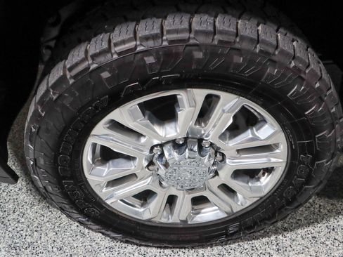 Used 2020 GMC Sierra 2500 Denali w/ Denali Ultimate Package image 11