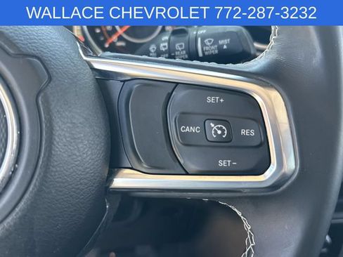 Used 2020 Jeep Wrangler Unlimited Sahara AWD/4WD image 21