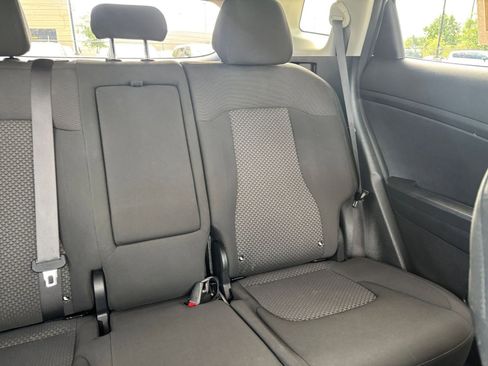 Used 2025 Kia Sportage LX image 36