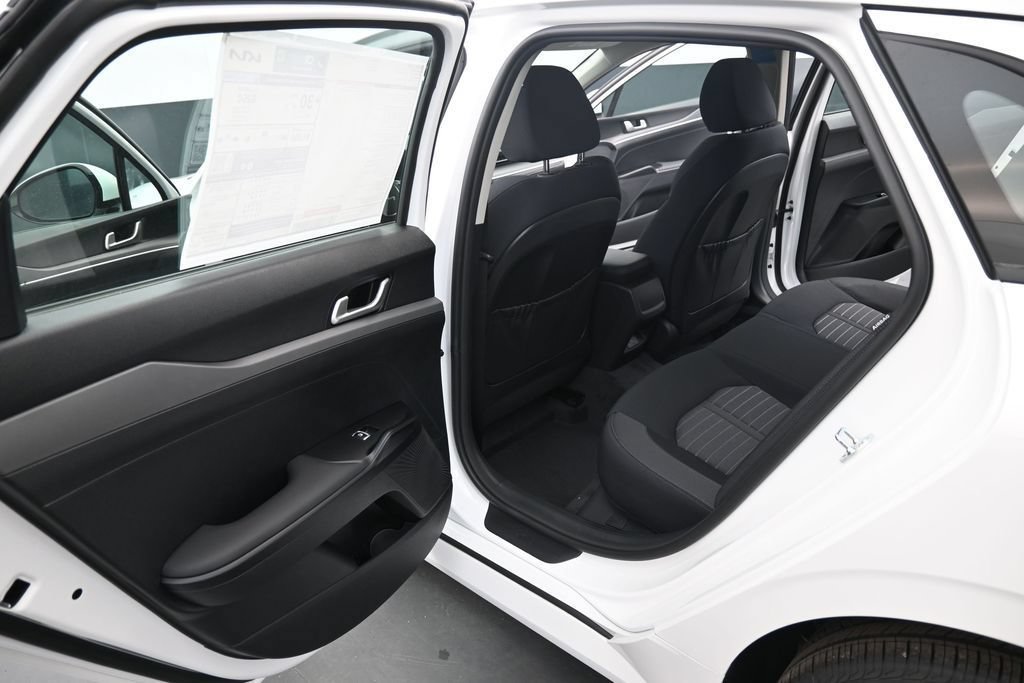 New 2026 Kia K5 LXS FWD image 8