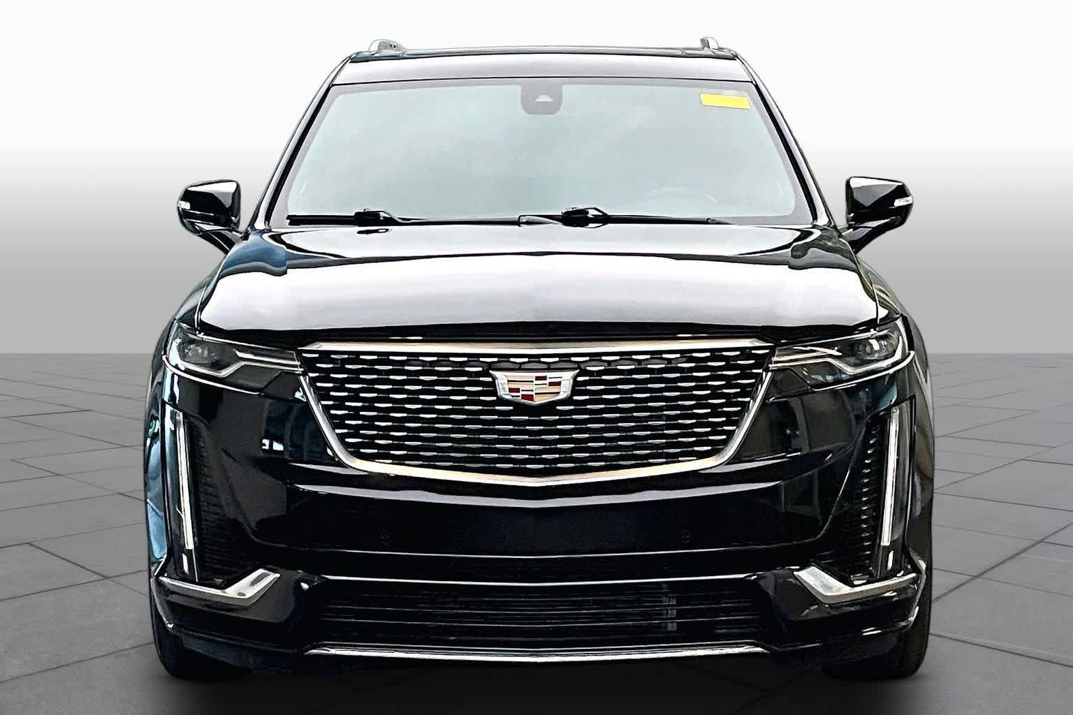 Used 2024 Cadillac XT6 Premium Luxury FWD image 4
