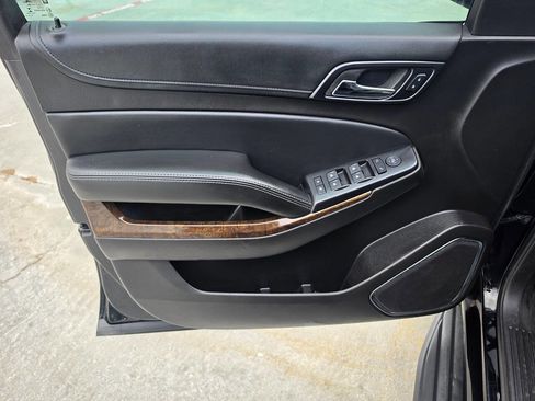 Used 2016 Chevrolet Tahoe 2WD w/ Remote Keyless Entry Package image 19