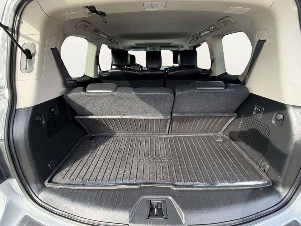 Used 2017 Nissan Armada SL w/ Technology Package AWD/4WD image 7