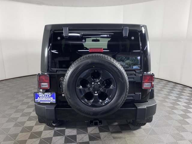 Used 2015 Jeep Wrangler Unlimited Sahara w/ Dual Top Group AWD/4WD image 7