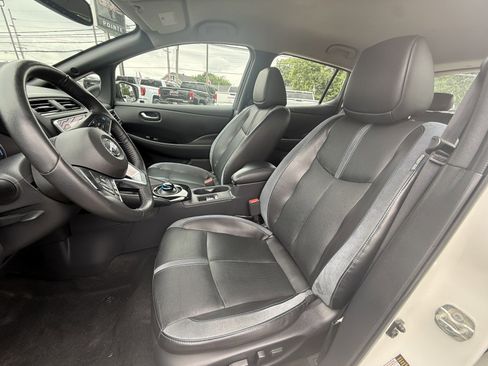 Used 2020 Nissan Leaf SL Plus FWD image 9