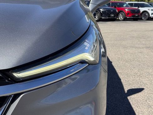 Used 2024 Buick Enclave Premium image 8