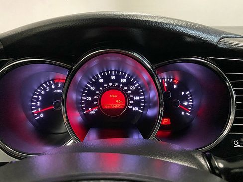 Used 2012 Kia Optima EX image 17