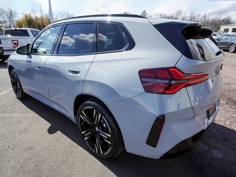 Used 2025 BMW X3 M50 image 4