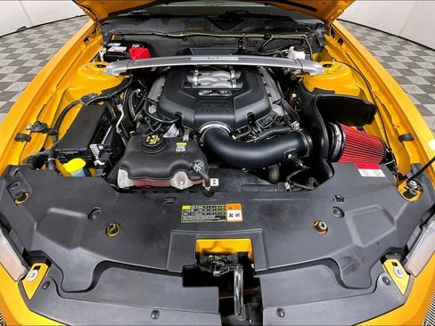 Used 2011 Ford Mustang GT Premium w/ Security Pkg image 9