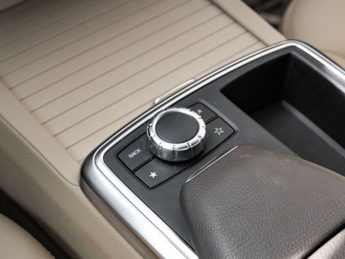 Used 2013 Mercedes-Benz ML 350 2WD image 23