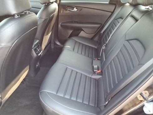 Used 2023 Kia Forte GT-Line w/ GT-Line Premium Package FWD image 17